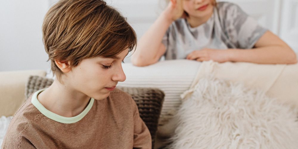 Young kids speaking to their mother